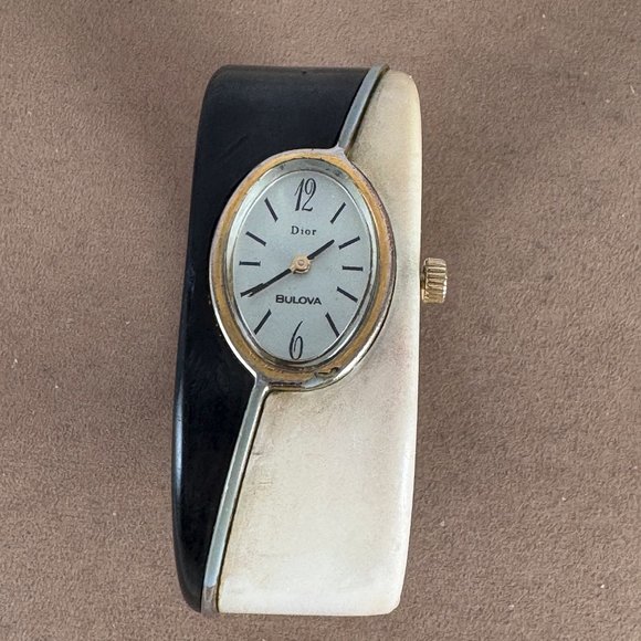Vintage Rare Find Christian Dior watch by Bulova with Bakelite Bracelet working - Picture 3 of 10